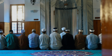 2 Mayıs 2025 Cuma Hutbesi Nefsi ve Nesli İfsat Eden Büyük Günah Zina (1)
